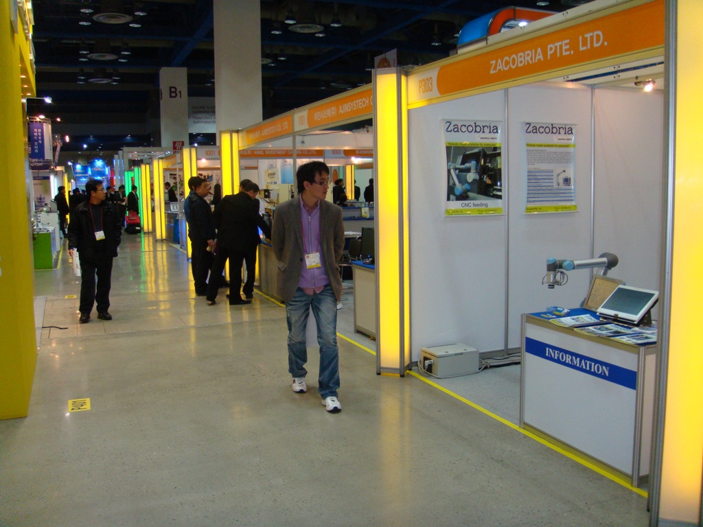 Zacobria and Universal robots at Automation World in Seoul Korea 2011