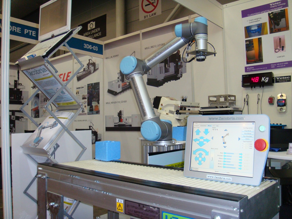 Zacobria and Universal robots at MTA at Singapore EXPO 2011