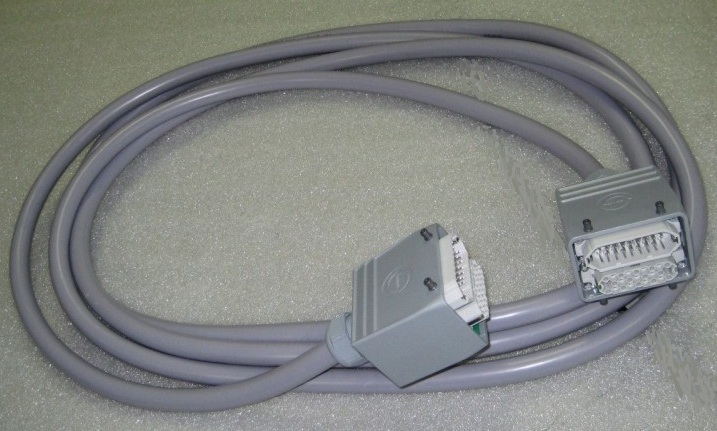 universal-robot-injection-moulding-machine-imm-euromap-67-cable