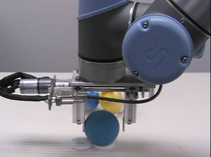 Universal-Robots zacobria modular single side electrical gripper actuator video 1.