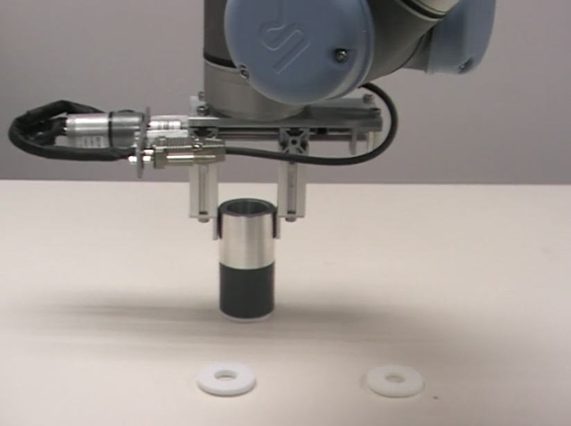 Universal-Robots zacobria modular single side electrical gripper actuator video 2.