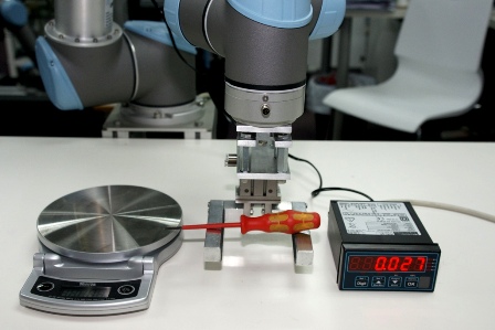 universal-robots zacobria tool weighing loadcell adapter