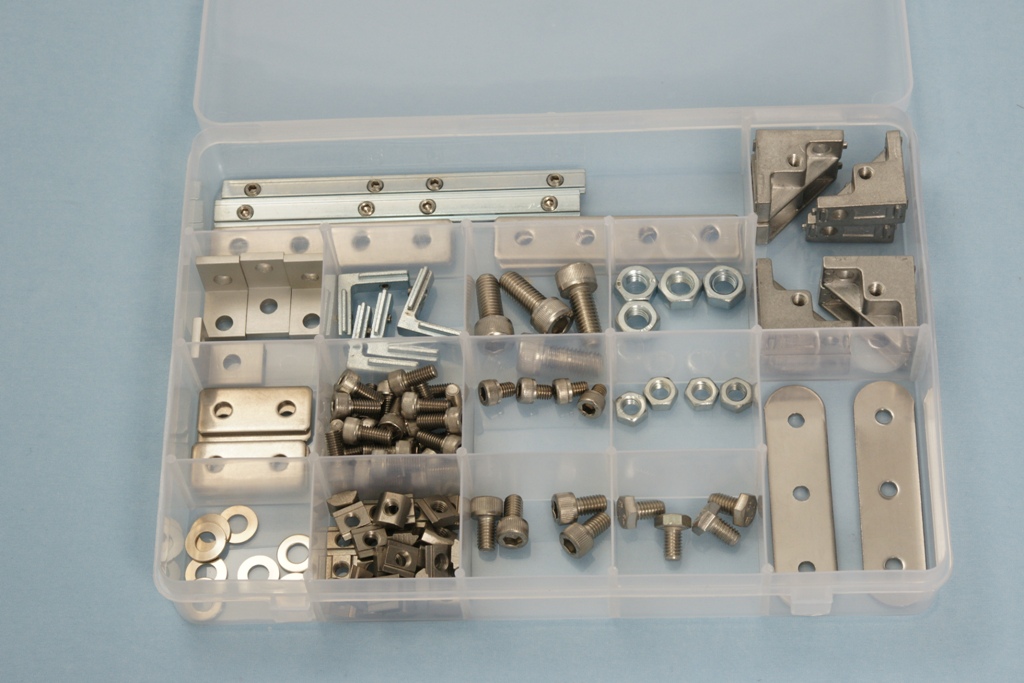 universal robots zacobria nuts bolts kit box open