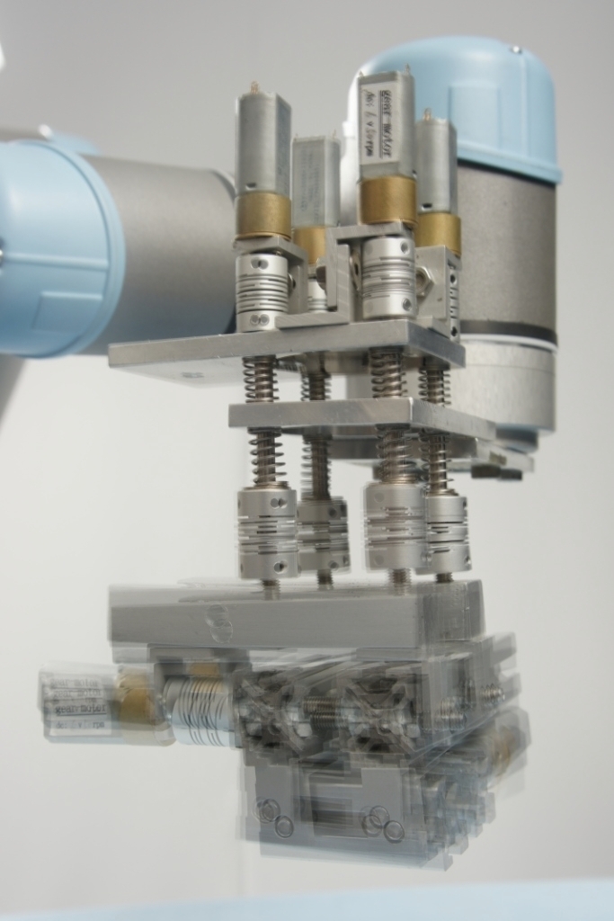 Zacobria Robot stepless vibration micron position tool