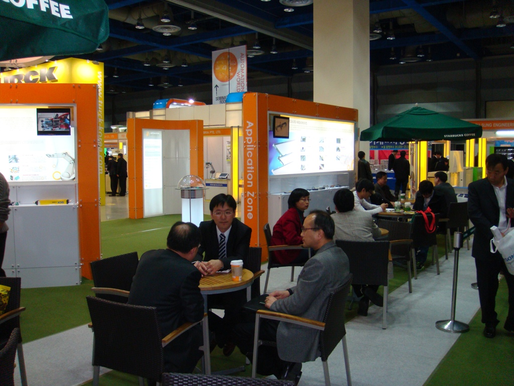 Zacobria and Universal robots at Automation World in Seoul Korea 2011