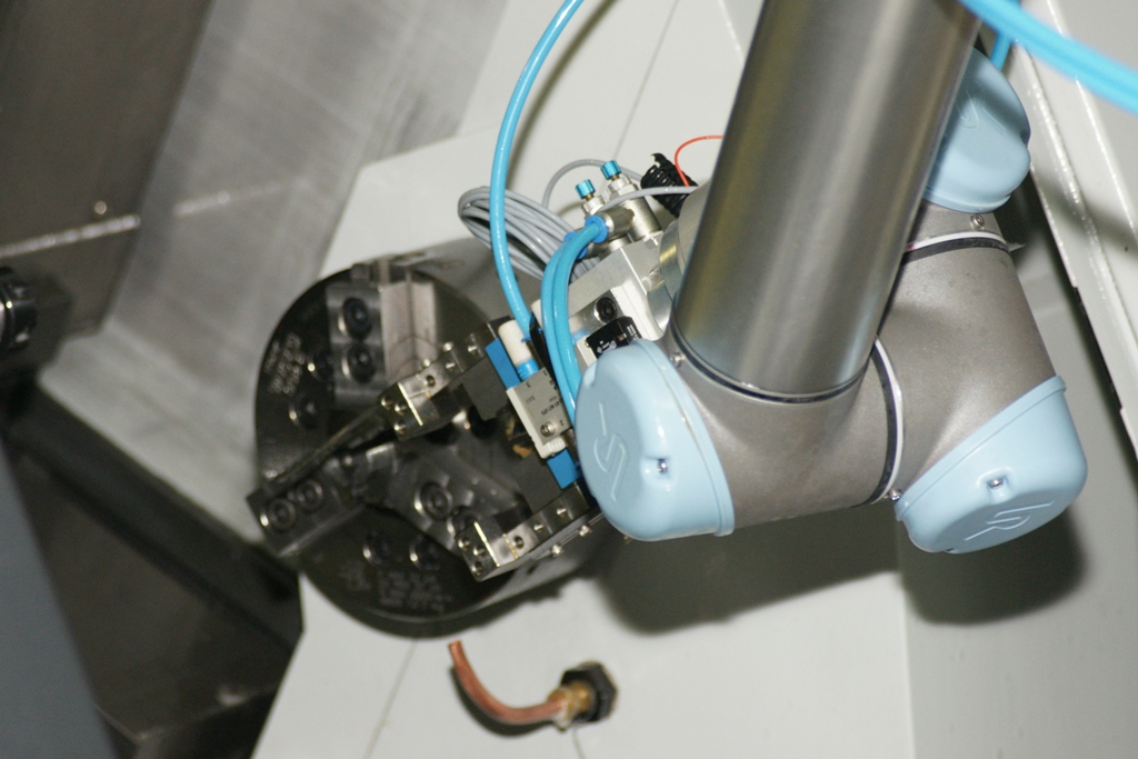 Robot vacuum curve adjuster