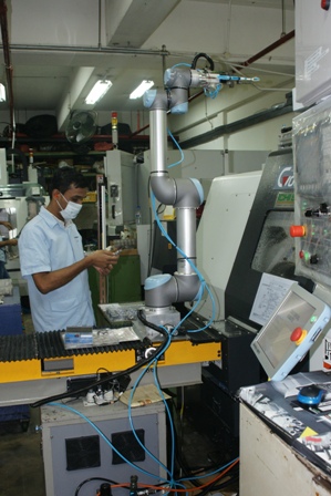 zacobria universal-robots manufacturing in singapore article
