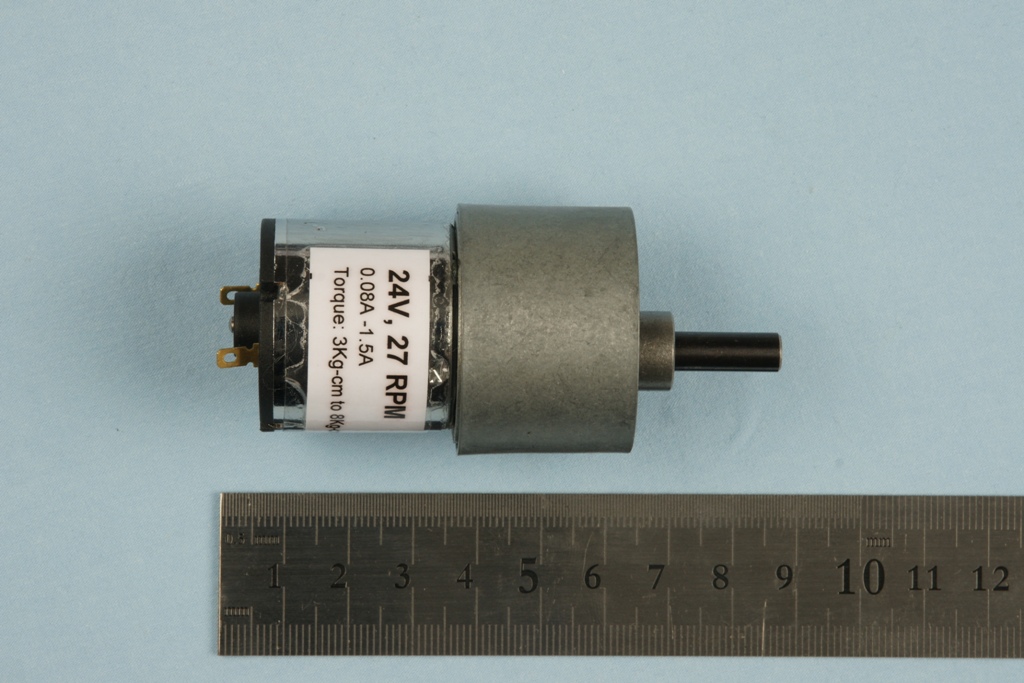 Universal-Robots Zacobria dc 24 volt motor gearbox 27 rpm