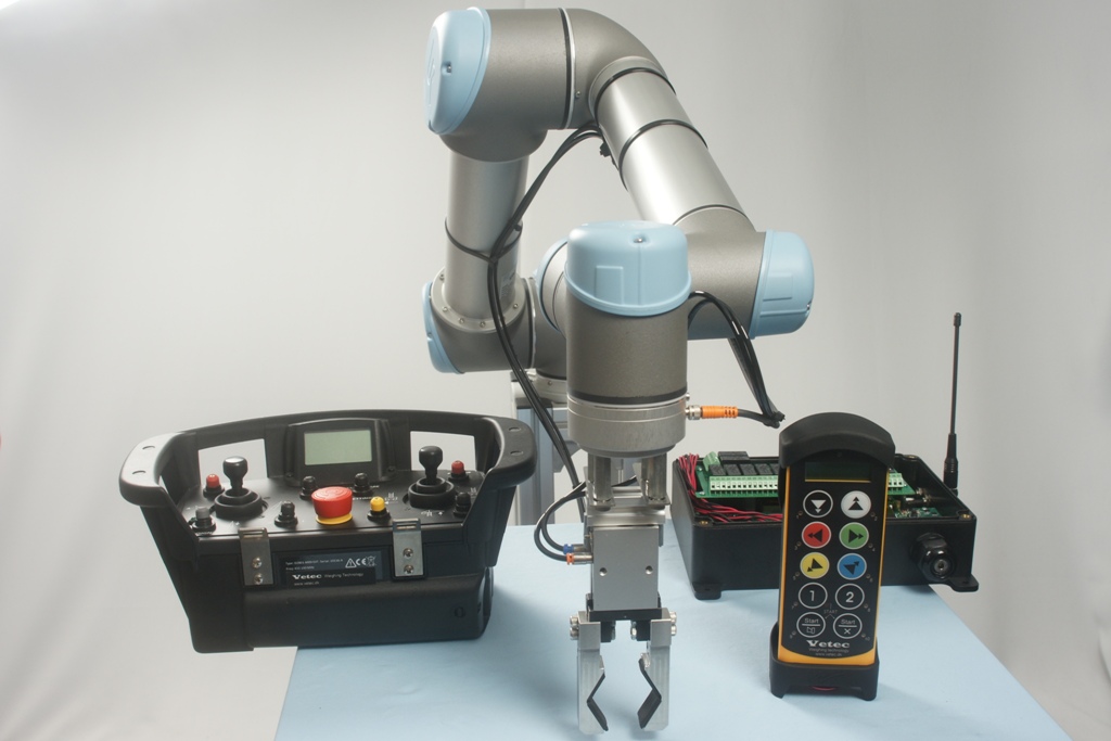 Universal-Robots Zacobria Robot remote control